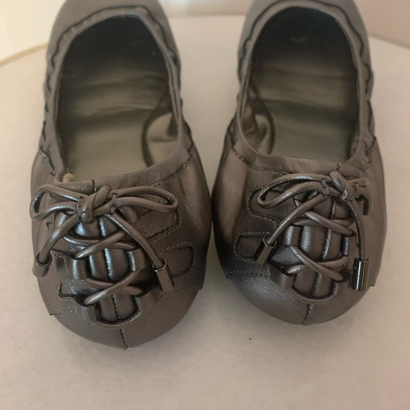 Cole Haan Ballet Flats, Maria Sharapova Nike Air, Pewter EUC Size 8B - Picture 6 of 7
